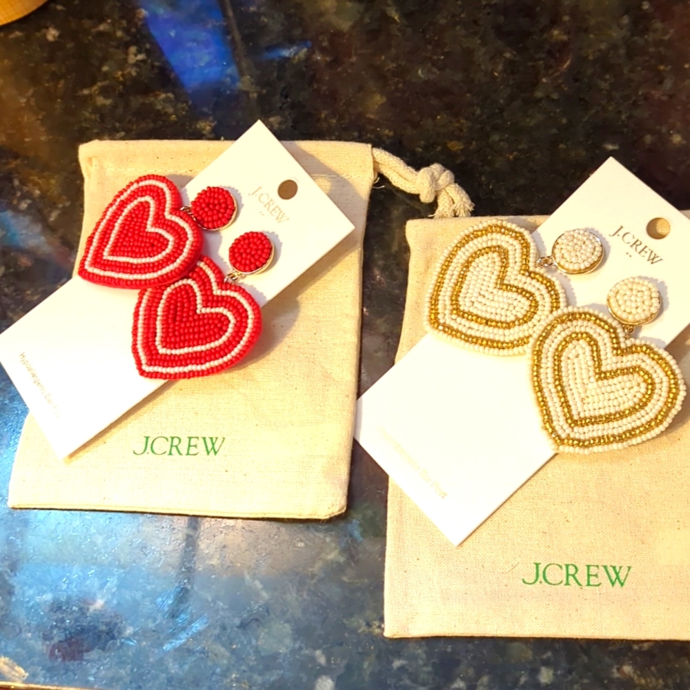 NWT💌 J. Crew 💕HEART STMNT💛🤍❤️GLASS SEED BEAD post earrings😻COLOUR CHOICES!